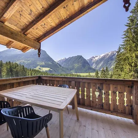 Chalet Near Slopes, Sleeps 6 Neukirchen am Großvenediger