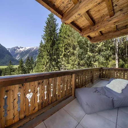 Near Slopes, Sleeps 6 Neukirchen am Großvenediger