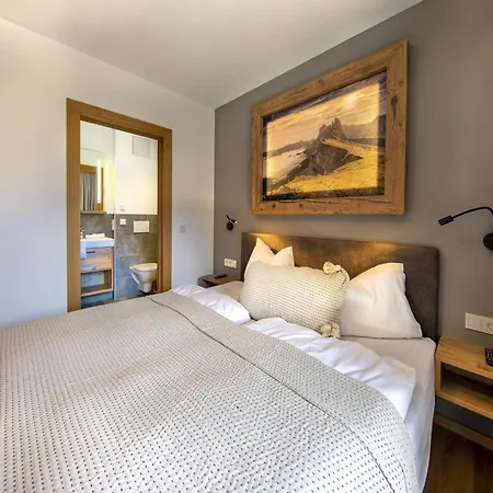 Near Slopes, Sleeps 6 * Neukirchen am Großvenediger