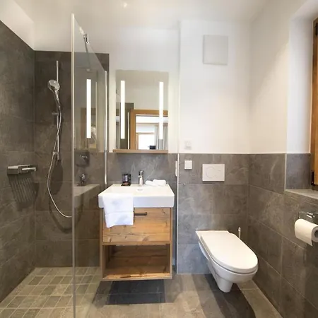Near Slopes, Sleeps 6 Chalet *