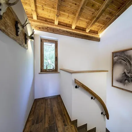 Near Slopes, Sleeps 6 *