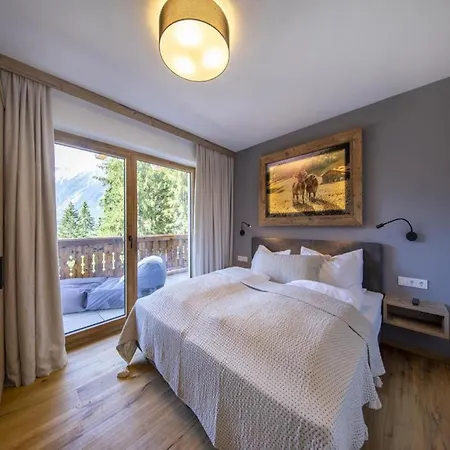 Chalet Near Slopes, Sleeps 6 Neukirchen am Großvenediger