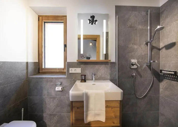 Near Slopes, Sleeps 6 Шале Нойкирхен-ам-Гросфенедигер