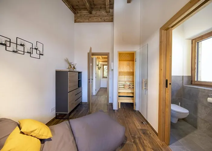 Alpesi faház Near Slopes, Sleeps 6 *