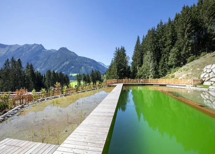 Шале Near Slopes, Sleeps 6 *