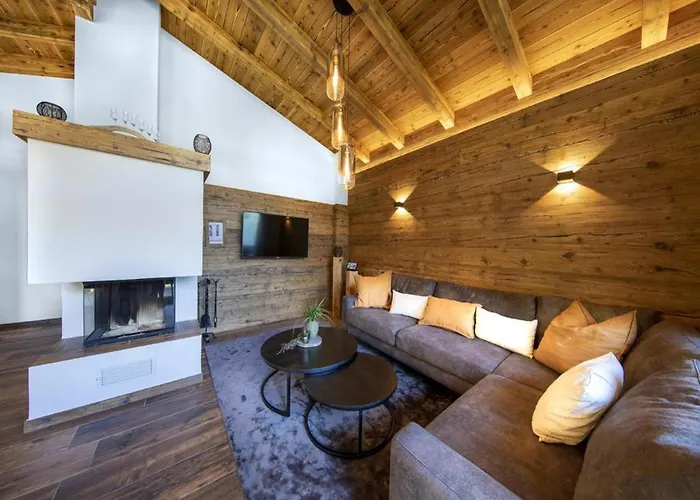 Near Slopes, Sleeps 6 Alpesi faház *