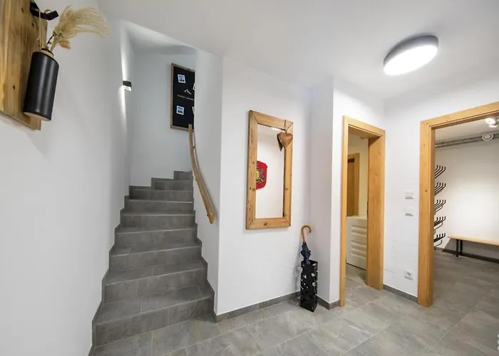 Near Slopes, Sleeps 6 * Neukirchen am Großvenediger