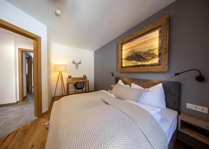 Шале Near Slopes, Sleeps 6