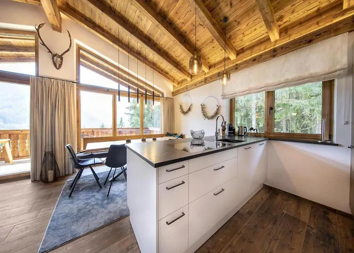 Near Slopes, Sleeps 6 Alpesi faház